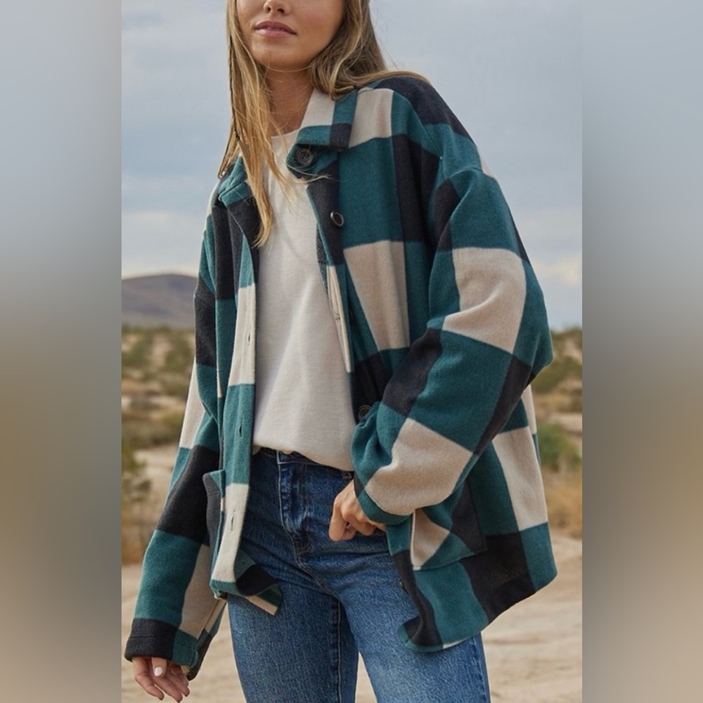 Shacket Ces Femme Women’s Plaid NWT, Size Medium